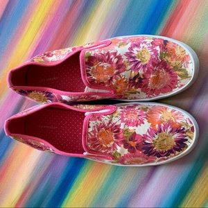 City Sneaks pink floral slip-on sneaker EUC